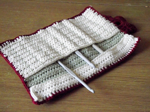 Crochet Hook Case and Pin Cushion photo 2