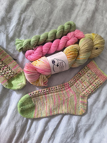 Kiss from a Rose Socks