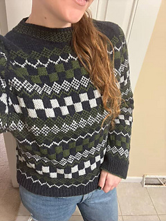 Allie is wearing a size 4