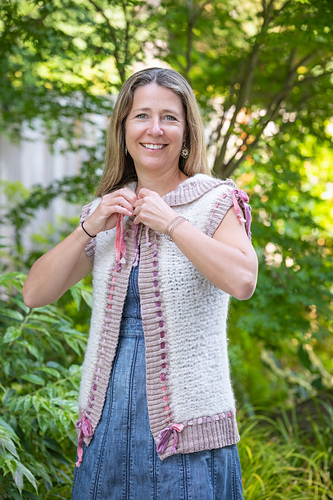 Sherpette Vest - The Knitters Studio