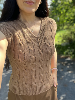 size: 2
yarn: Drops Daisy