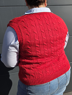 size: 8
yarn: Lalouknits Marja
