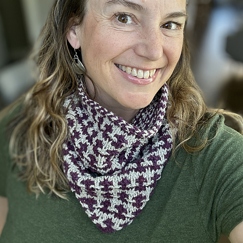 Campbell Lila Cowl