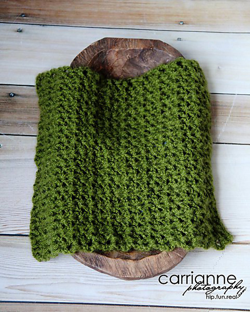 Ravelry Snug'a'Bug Blanket pattern by Kristi Simpson