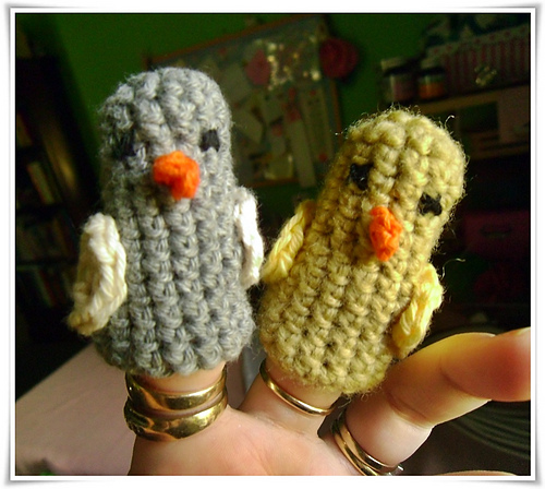 Two Little Dickie Birds - finger puppets photo 2