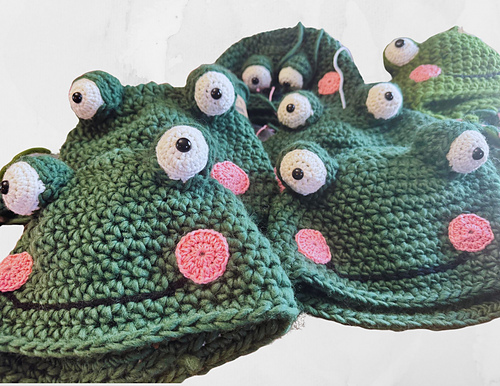 ReSister Frog Hat
