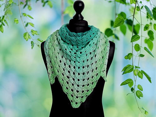 Leaf-Tip Scarf