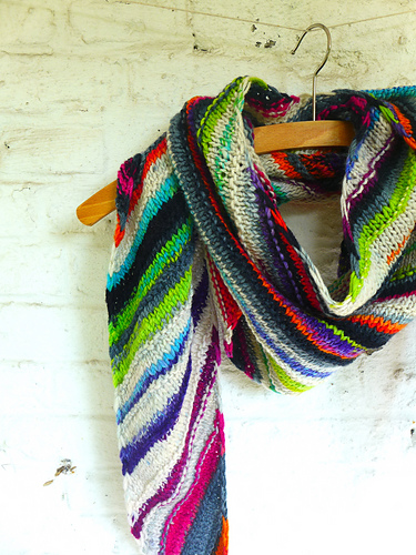 Quaker Yarn Stretcher Boomerang - Kunibert