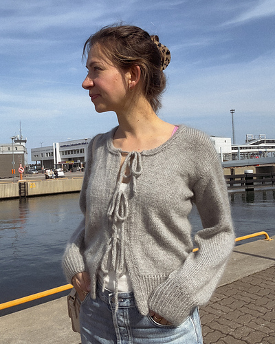 Picnic Cardigan - Veronika Lindberg