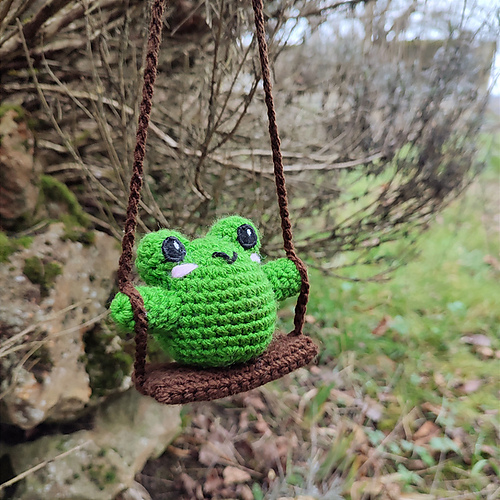 Frog on a swing