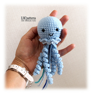 Crochet Jellyfish Keychain Pattern