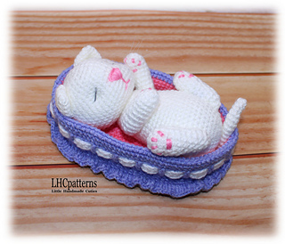 Crochet Sleeping Kitten