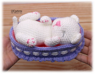 Crochet Sleeping Kitten