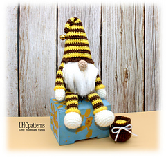 Bee Gnome Crochet Pattern