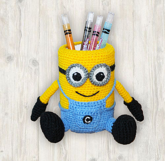 Ravelry: MINION Pencil Holder pattern by Kristine Kuluka