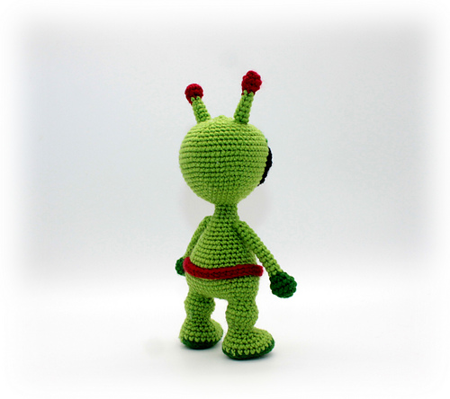 Ravelry: Green Alien pattern by Kristine Kuluka