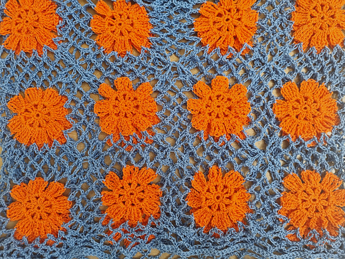 Blomster og Hav Top - Lace & Crochet