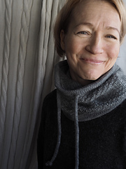 Arvo Cowl, 

Yarns: Säie Wool
Model: ChitaW