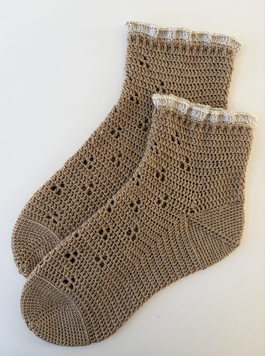 Hello Darling Socks