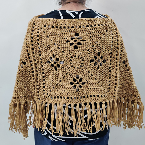 Flowertastic Poncho photo 8