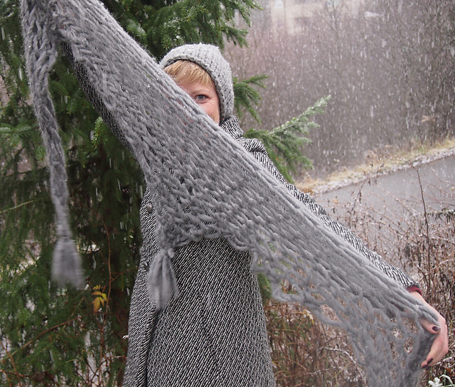 knitted arm shawl