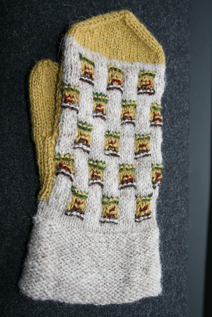 Ravelry: Gold Mittens pattern by Elizabeth L. Mathieson