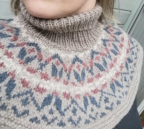Ravelry: Out and Play Neckwarmer pattern by Marianne Sinclair