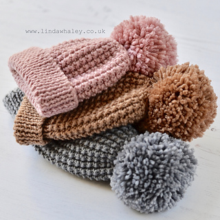 Ravelry: Zeke Simple Bobble Hat pattern 