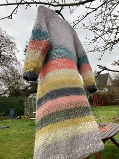 Line Inge's Ravelry: Inge's Coat of many Colours pattern by Line Hansen