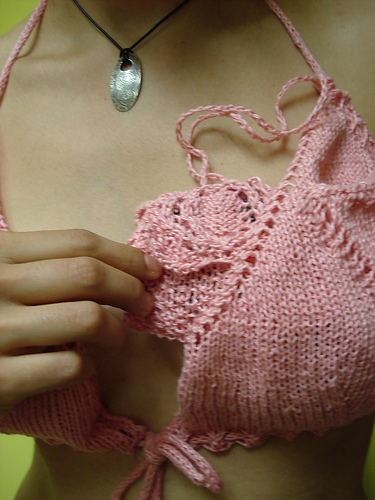 KnittedCondomBraAndPouchClosed