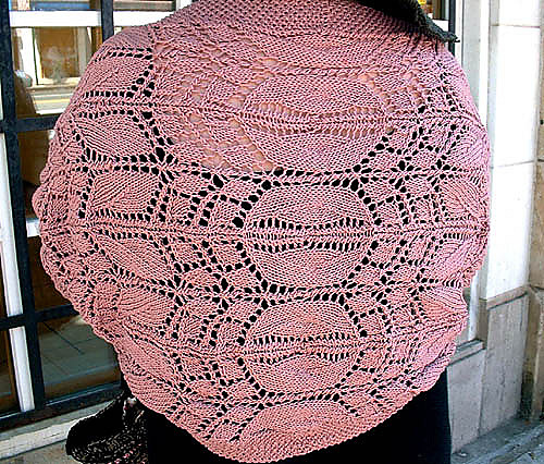 Ravelry: Viennese Shrug pattern by Lisa Daehlin