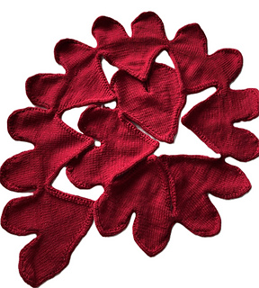 Ravelry: Reversible joined hearts scarf pattern by fran Low