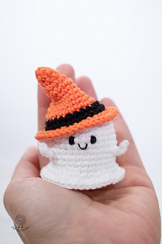 Ravelry: Mini Ghost pattern by Ana Carolina Figueiredo