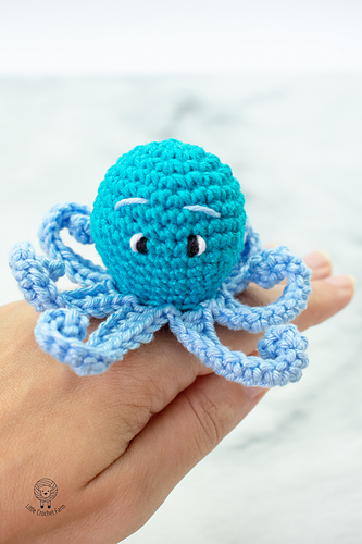 Baby octopus no sew amigurumi - Ana Carolina Figueiredo