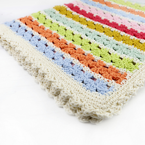 Ravelry Flower Power Blanket pattern by Little Doolally