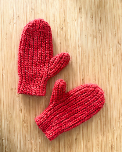 Loca knit look mittens