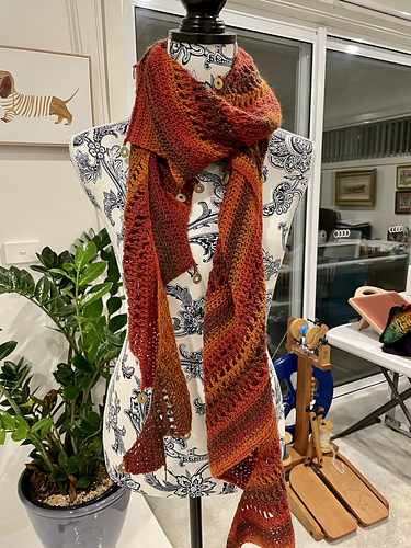 Daughter of Dragons Scarf photo 5
