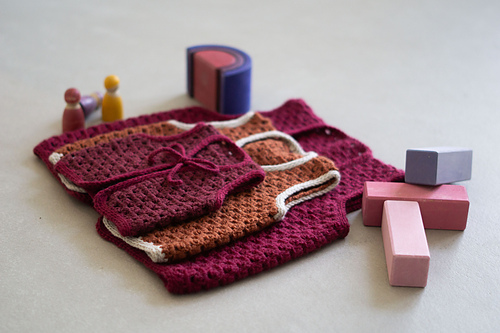 Happy Granny Vest Mini