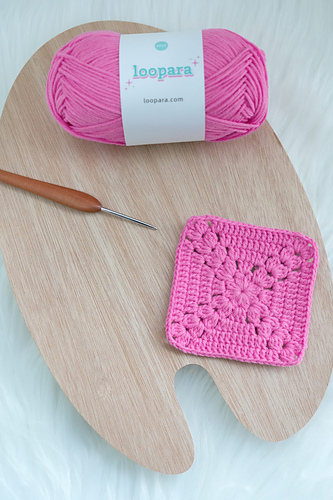 Crochet Farmhouse Granny Square - Loopara Crochet