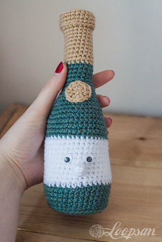 Mr Champus Bottulus - Amigurumi Champagner Bottle photo 2