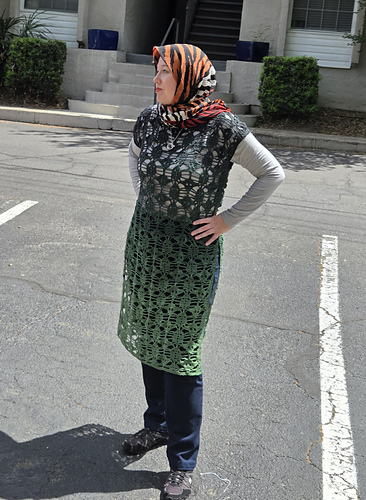 Bounty Hunter and Baby Alien Top