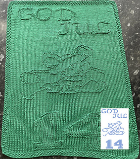 Ravelry: Nr. 672 14. Mouse God Jul guest towel pattern by Lotte Nielsen