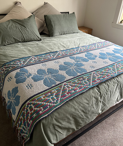 Geometric Blossom Runner