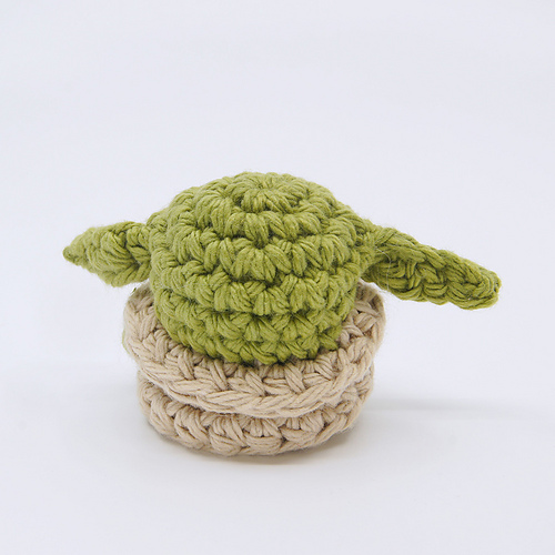 Mini Baby Yoda Amigurumi photo 4