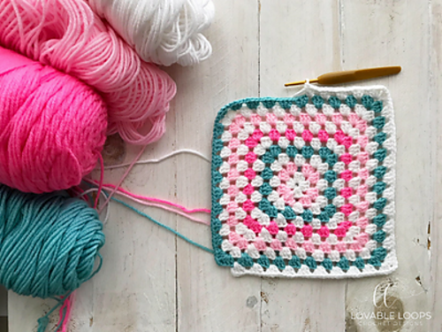 Up-cycled t-shirt Crochet Pillow photo 7