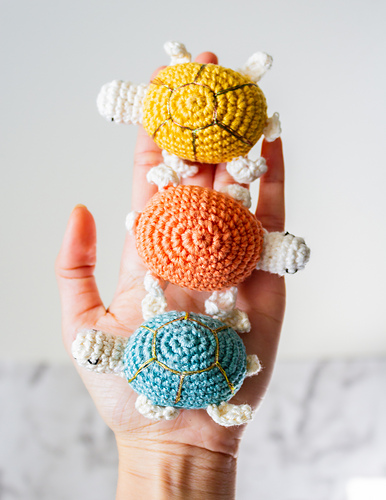 Ravelry: Turtle Pocket Pals pattern by Rupinder kaur
