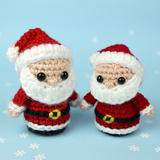 left: worsted yarn and 3.5mm hook; right: DK yarn and 3mm hook 