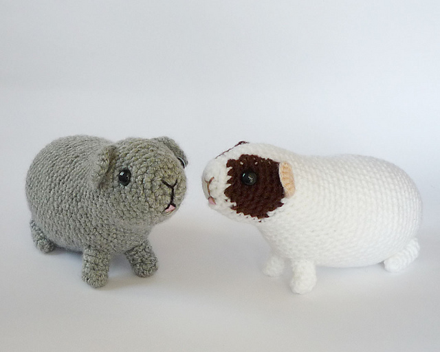 Ravelry Hungry guinea pig pattern by Kati Galusz