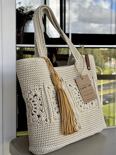 Harmony tote