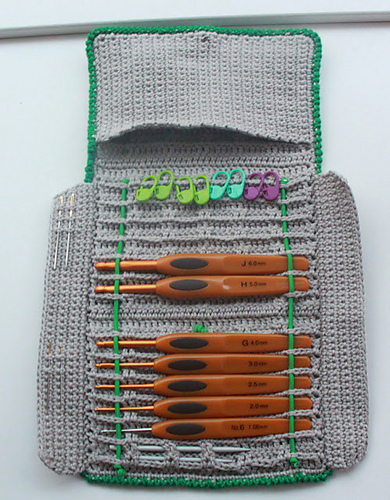 Crochet Hook Case (meant for Clover Soft Touch Hook) - Jeanette Bøgelund Bentzen